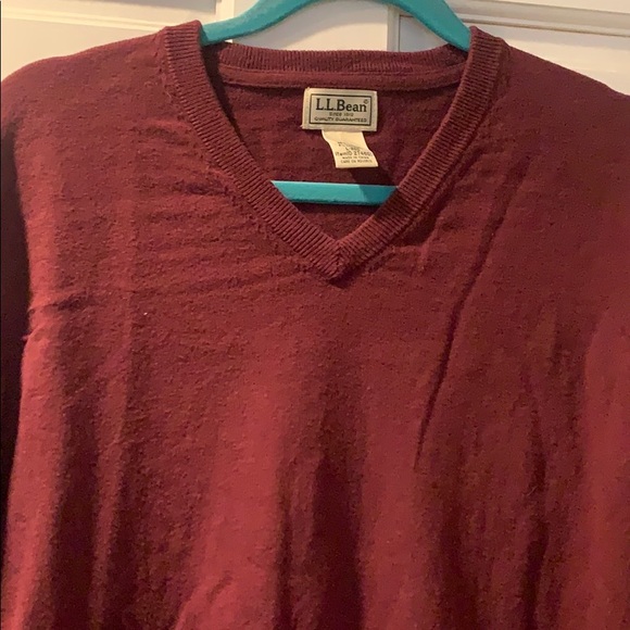 🌼 3/$18. L.L. Bean cotton/cashmere sweater size L burgundy - Picture 2 of 7